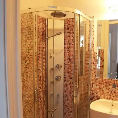 Maryhome Apartment *